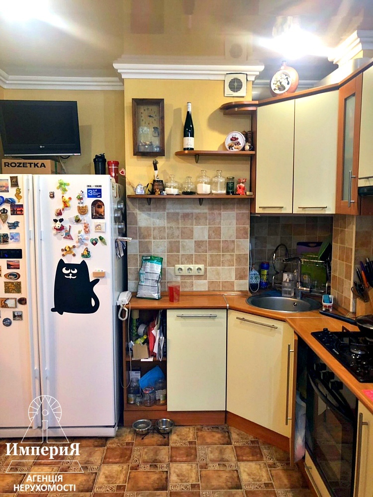 Продажа 3-комнатной квартиры 70 м², Дачная ул., 72