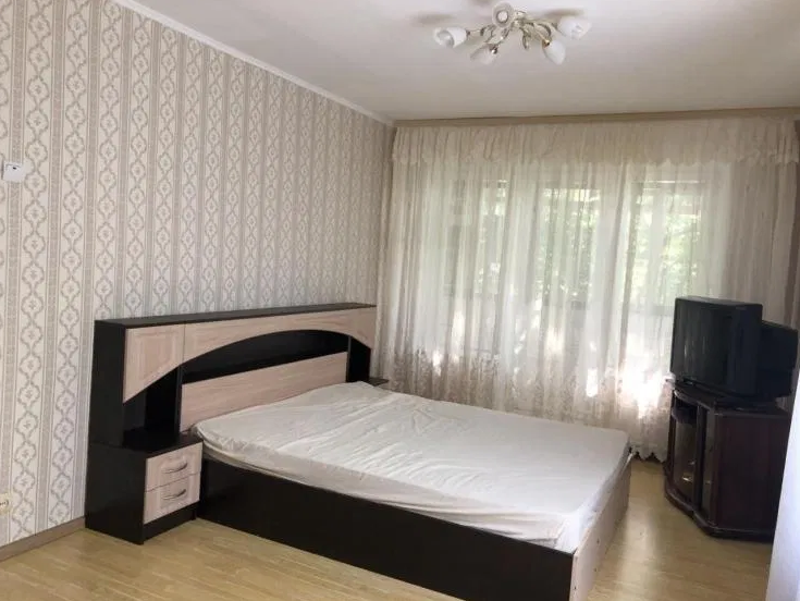 Оренда 2-кімнатної квартири 45 м², Робітнича вул., 001