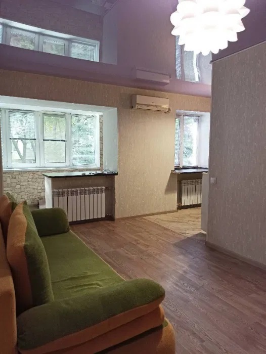 Оренда 3-кімнатної квартири 58 м², Героев Сталиграда ул., 001