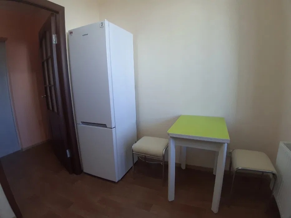 Аренда 2-комнатной квартиры 65 м², Казакова ул., 001
