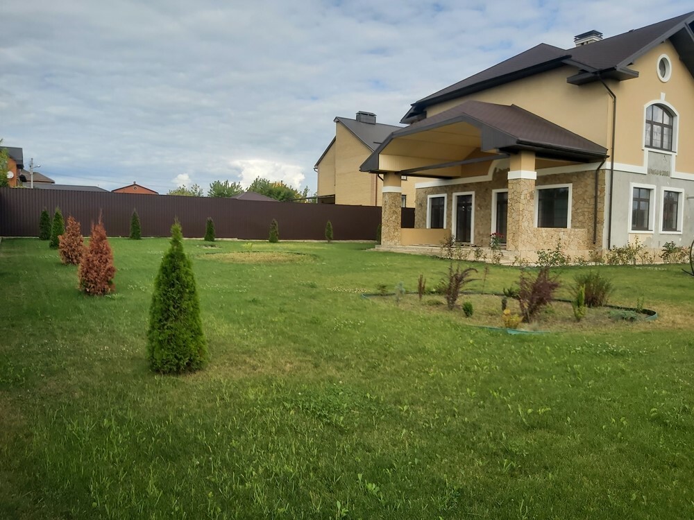 Продаж будинку 328 м², ул.Лозовская