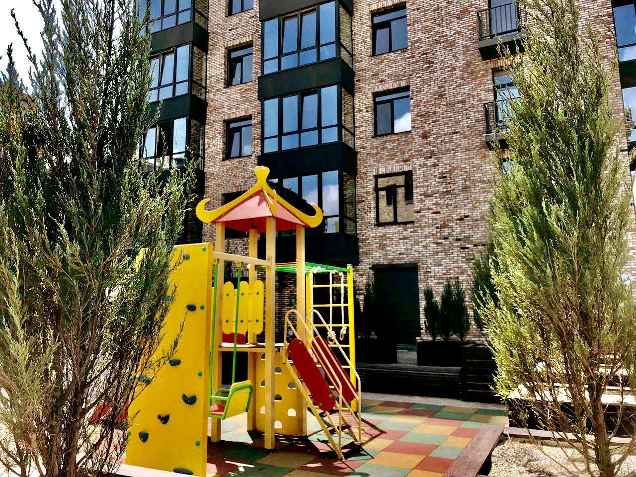Продаж 4-кімнатної квартири 102 м², Шевченка (Нагорний) вул., 25