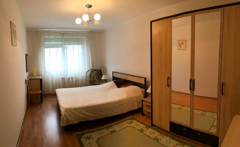 Оренда 3-кімнатної квартири 74 м², Тітова вул., 001