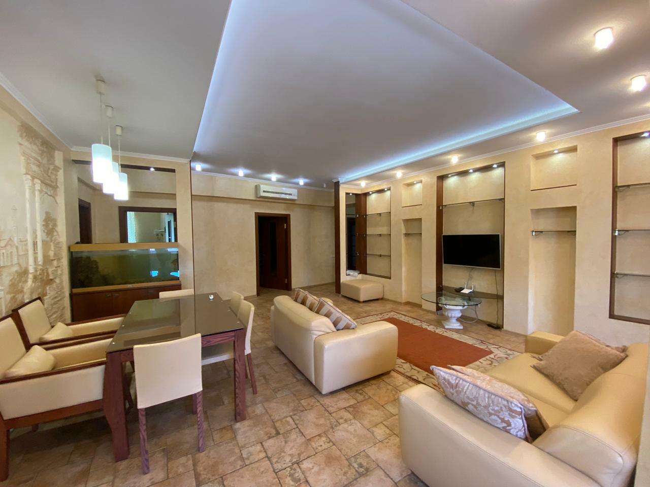 Продажа 4-комнатной квартиры 165 м², Пушкина просп., 11