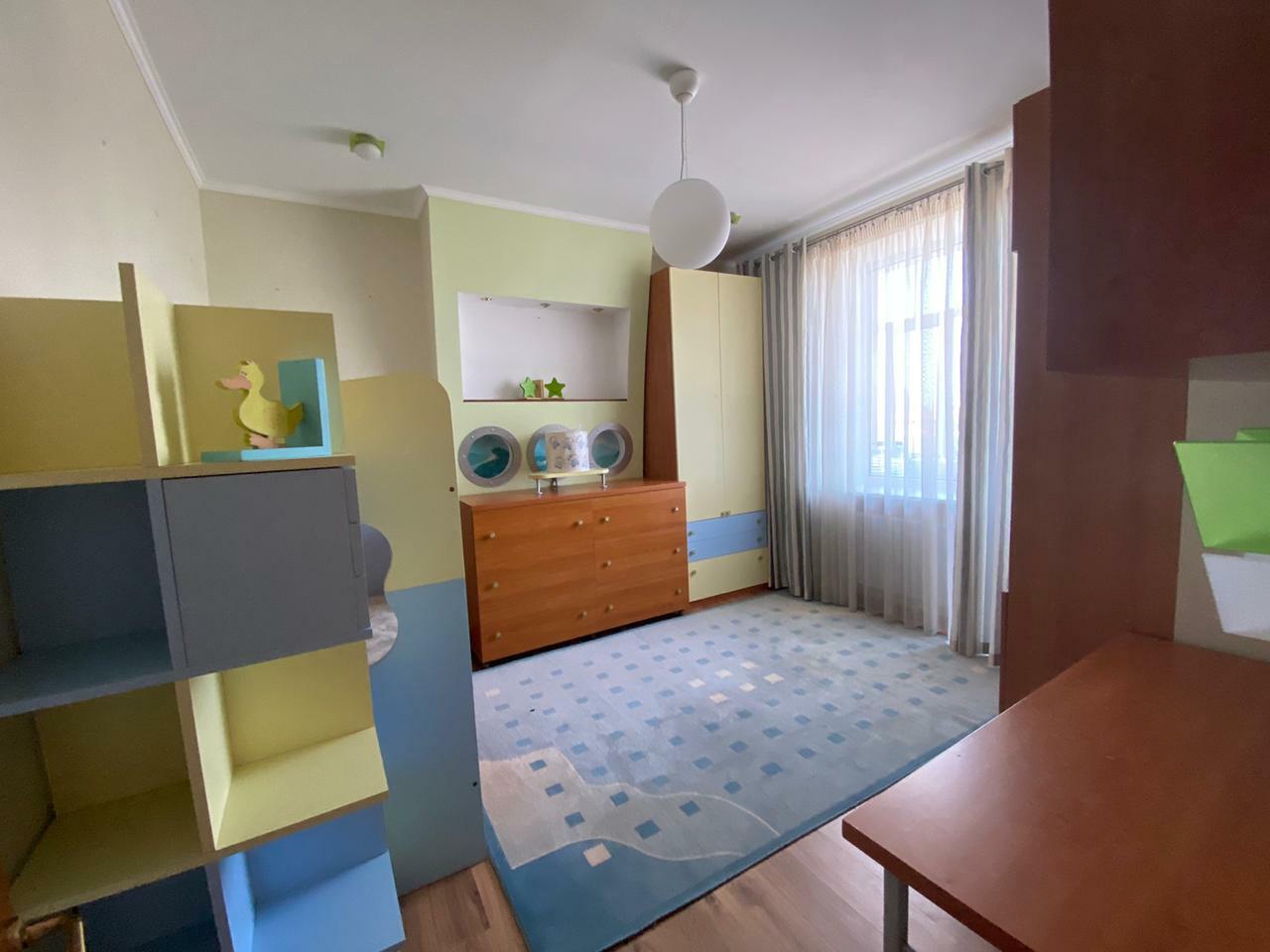 Продажа 4-комнатной квартиры 165 м², Пушкина просп., 11