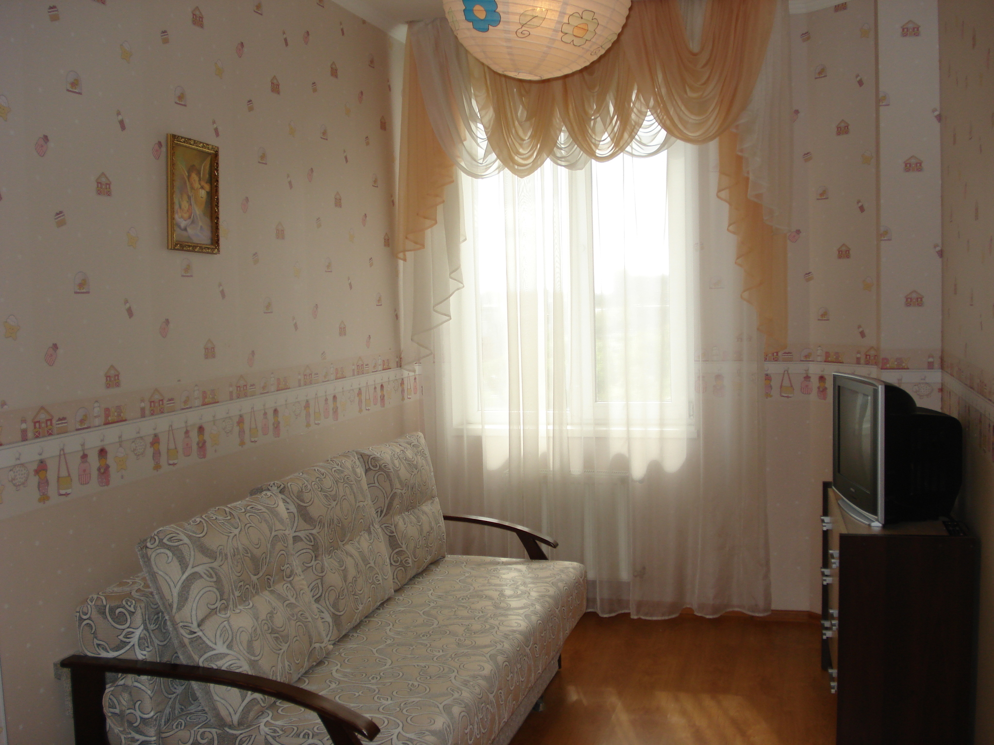 2-кімнатна квартира подобово 63 м², Середньофонтанська вул., 19А