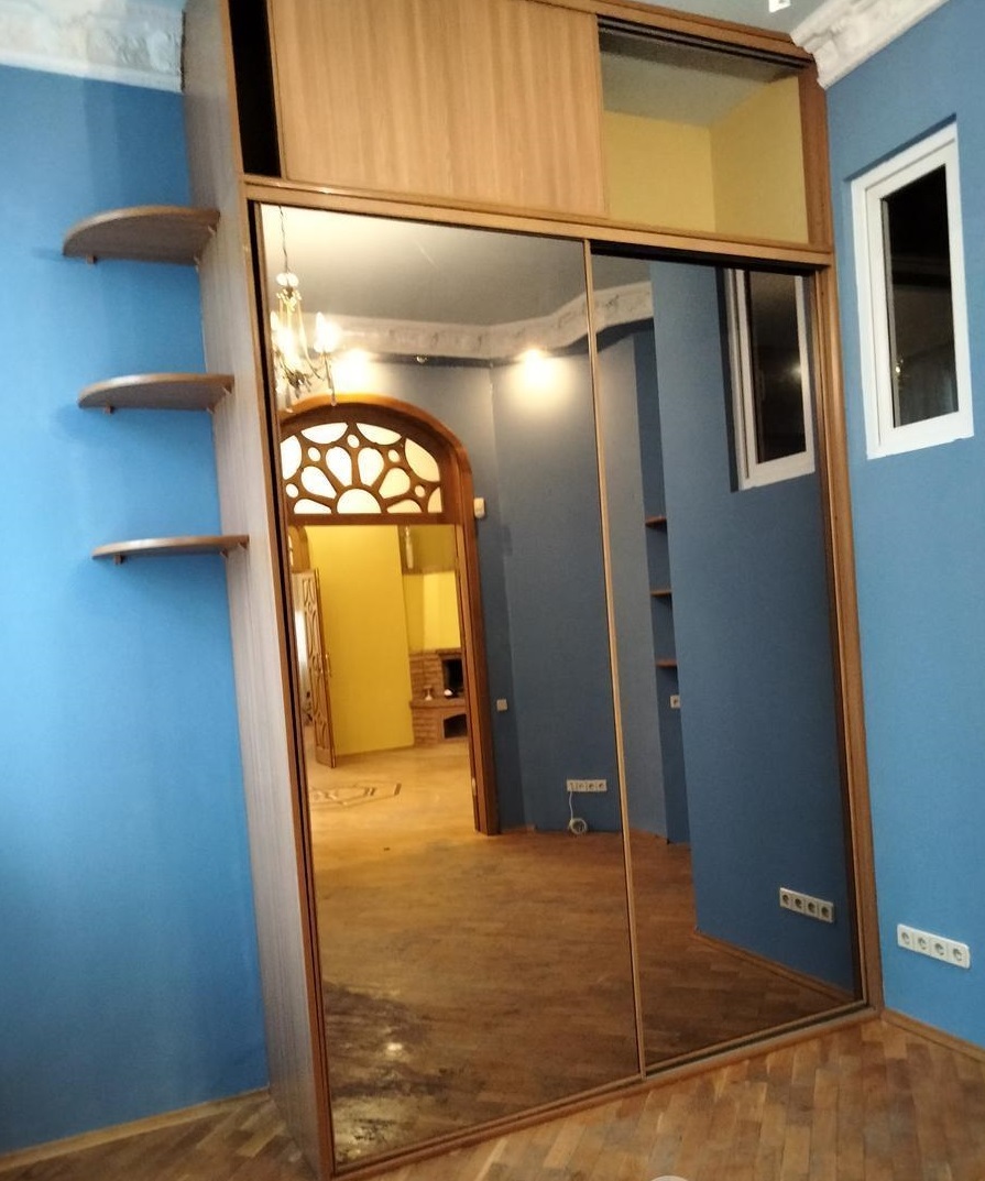Продажа 3-комнатной квартиры 96 м², Богдана Хмельницкого ул., 35/1