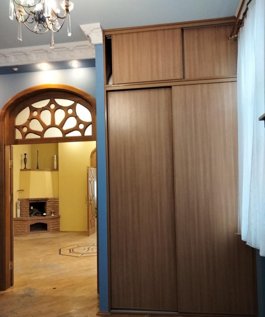 Продажа 3-комнатной квартиры 96 м², Богдана Хмельницкого ул., 35/1