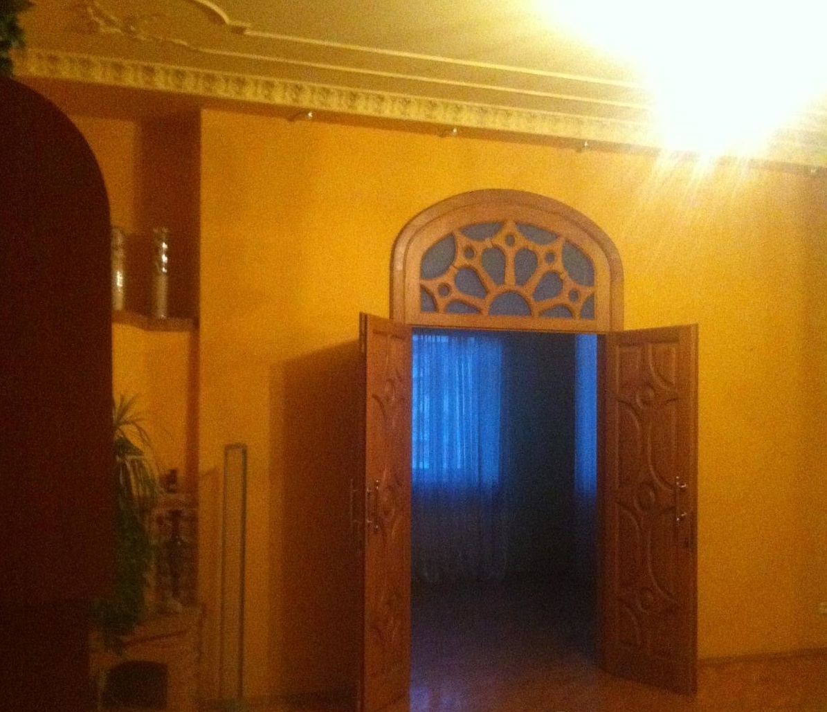 Продажа 3-комнатной квартиры 96 м², Богдана Хмельницкого ул., 35/1