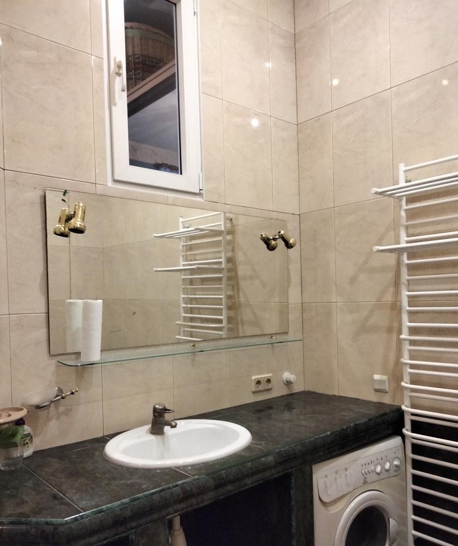 Продажа 3-комнатной квартиры 96 м², Богдана Хмельницкого ул., 35/1