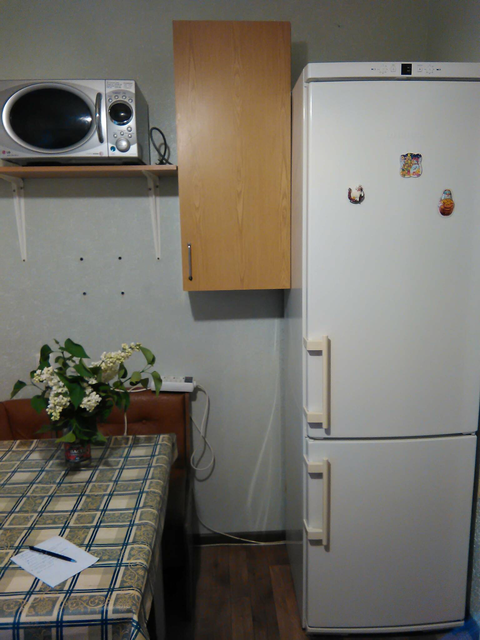 2-кімнатна квартира подобово 55 м², Макіївська вул., 7