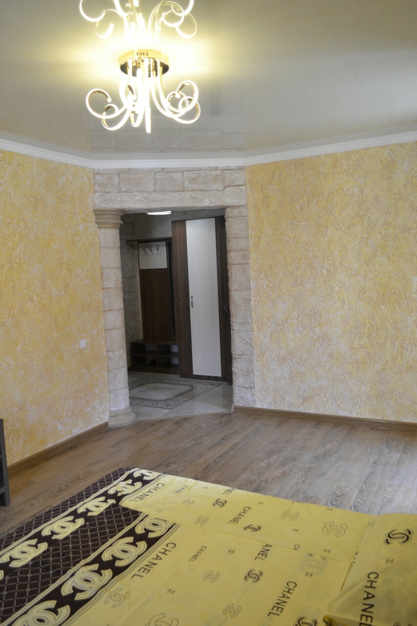 1-кімнатна квартира подобово 43 м², Зарванская ул., 7А