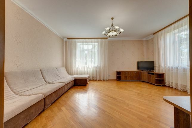 Аренда дома 350 м², Березневая ул.