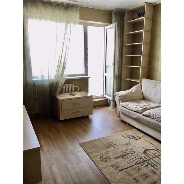 Продаж 2-кімнатної квартири 57 м², Тракторобудівників просп., 126А