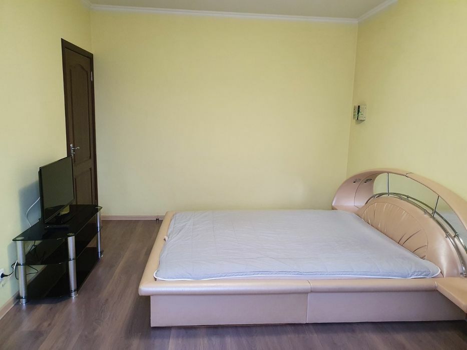 Оренда 1-кімнатної квартири 45 м², Героїв Праці вул., 32А