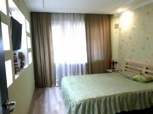 Оренда 3-кімнатної квартири 62 м², Днепропетровская ул., 4/9