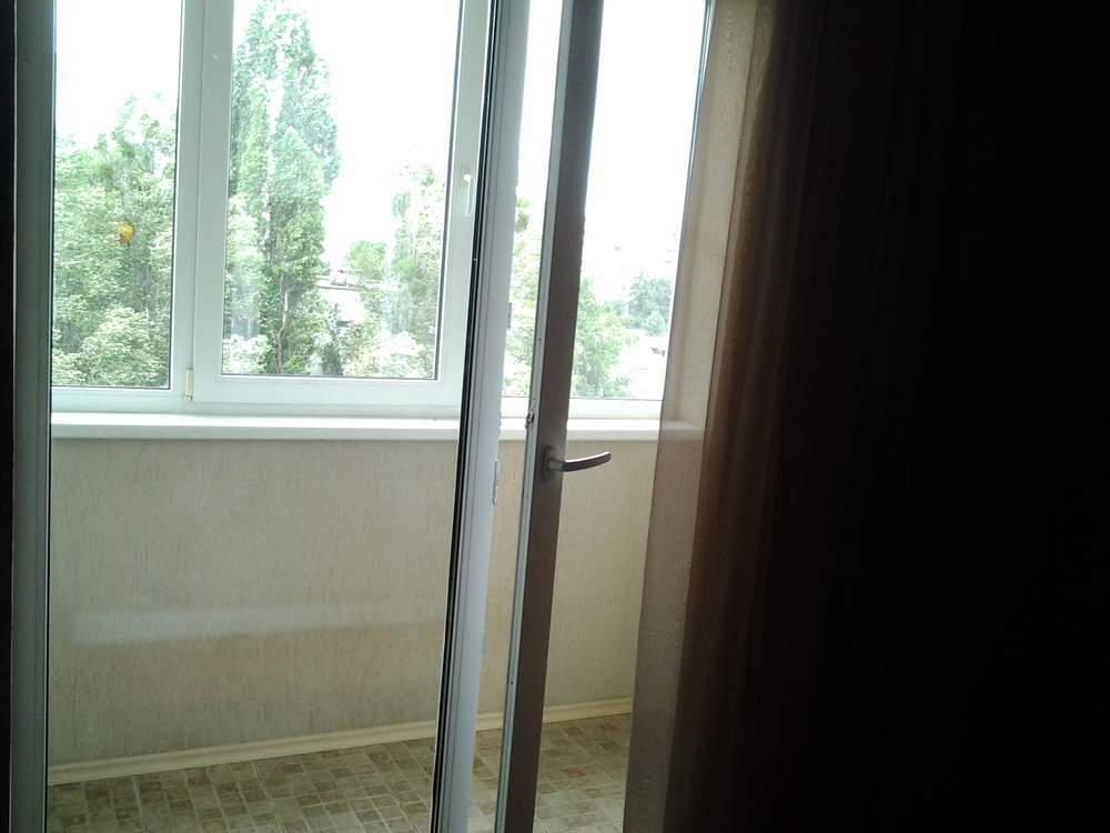 Аренда 3-комнатной квартиры 65 м², Одесская ул., 40