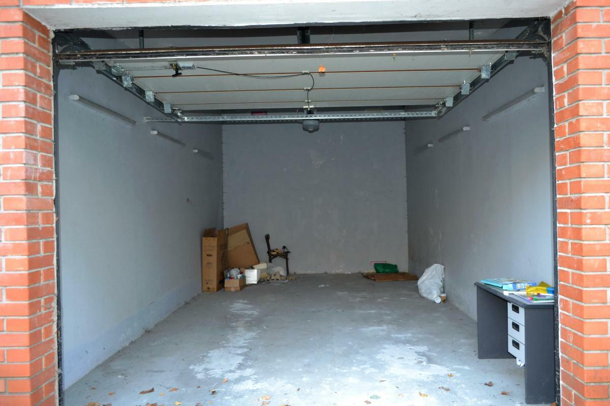 Продаж гаража 27 м², Прорізна вул., 9