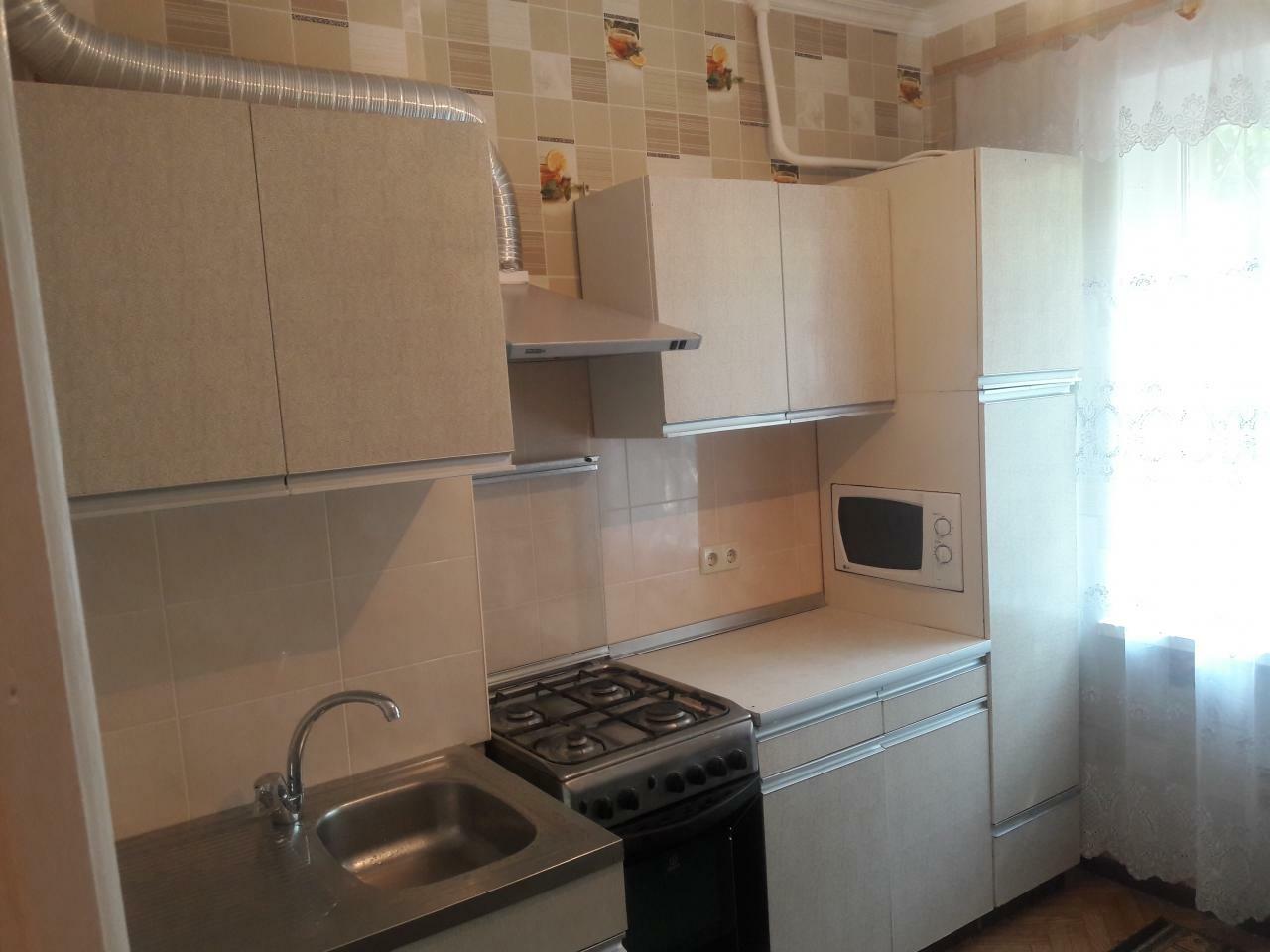 Аренда 1-комнатной квартиры 31 м², Днепропетровская дорога-заболотного ул., 1/9