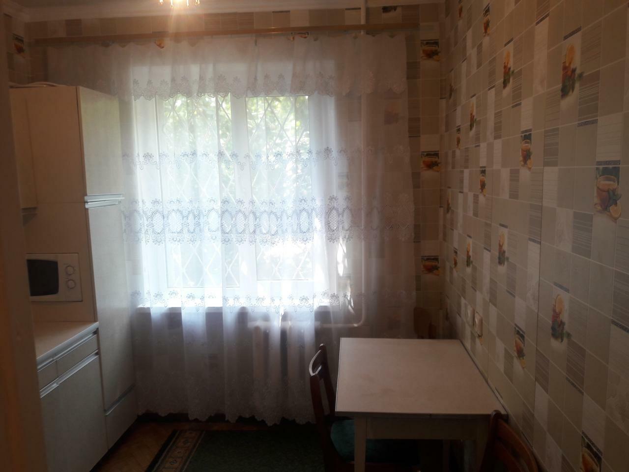 Аренда 1-комнатной квартиры 31 м², Днепропетровская дорога-заболотного ул., 1/9