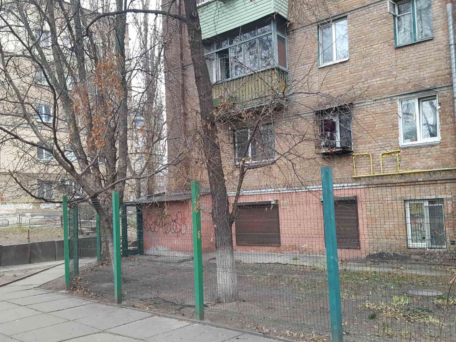 Продаж офісу 53 м², Автозаводська вул., 21А