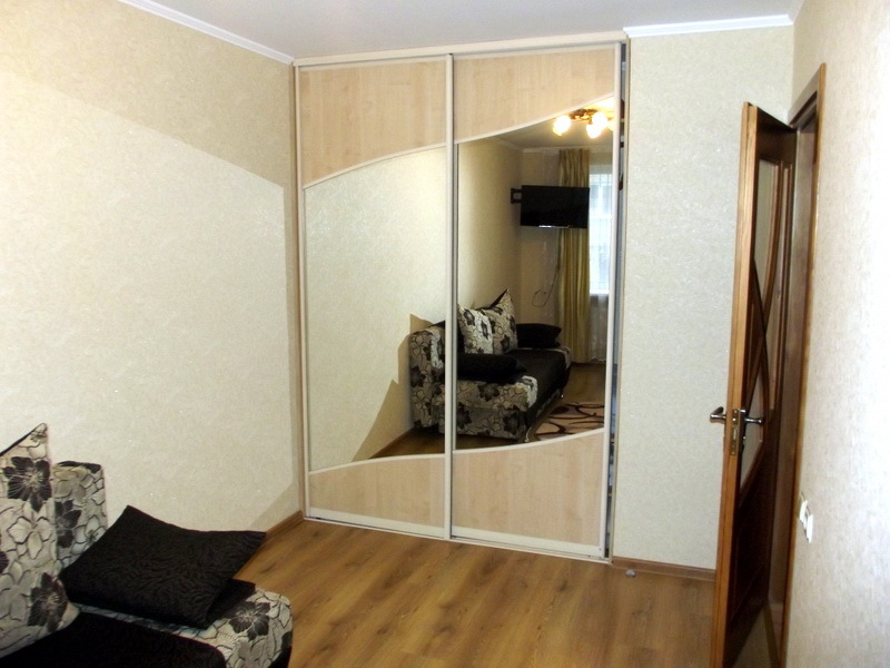 2-кімнатна квартира подобово 48 м², Володимира Івасюка вул., 1А