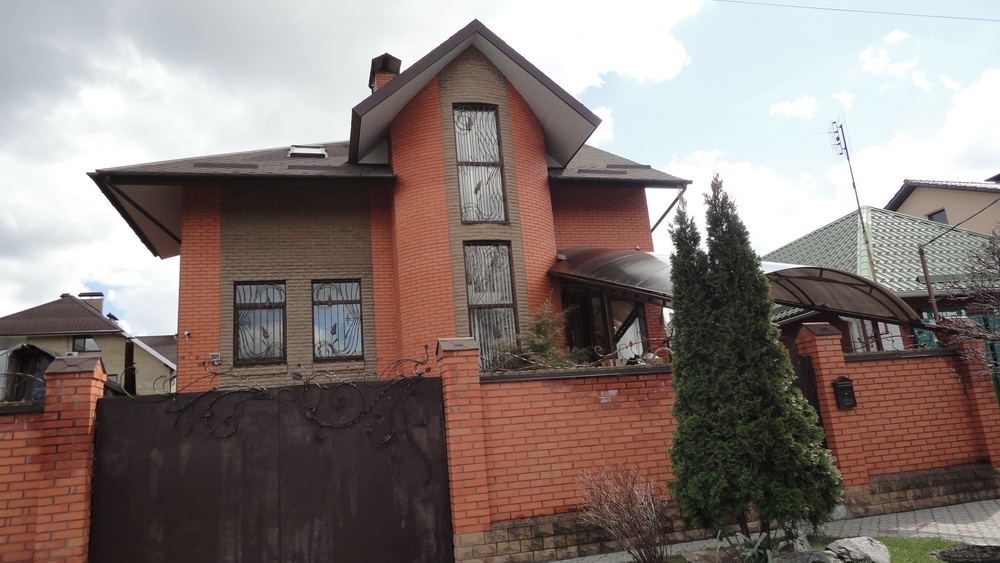 Продаж будинку 280 м², Гагаріна просп., 001