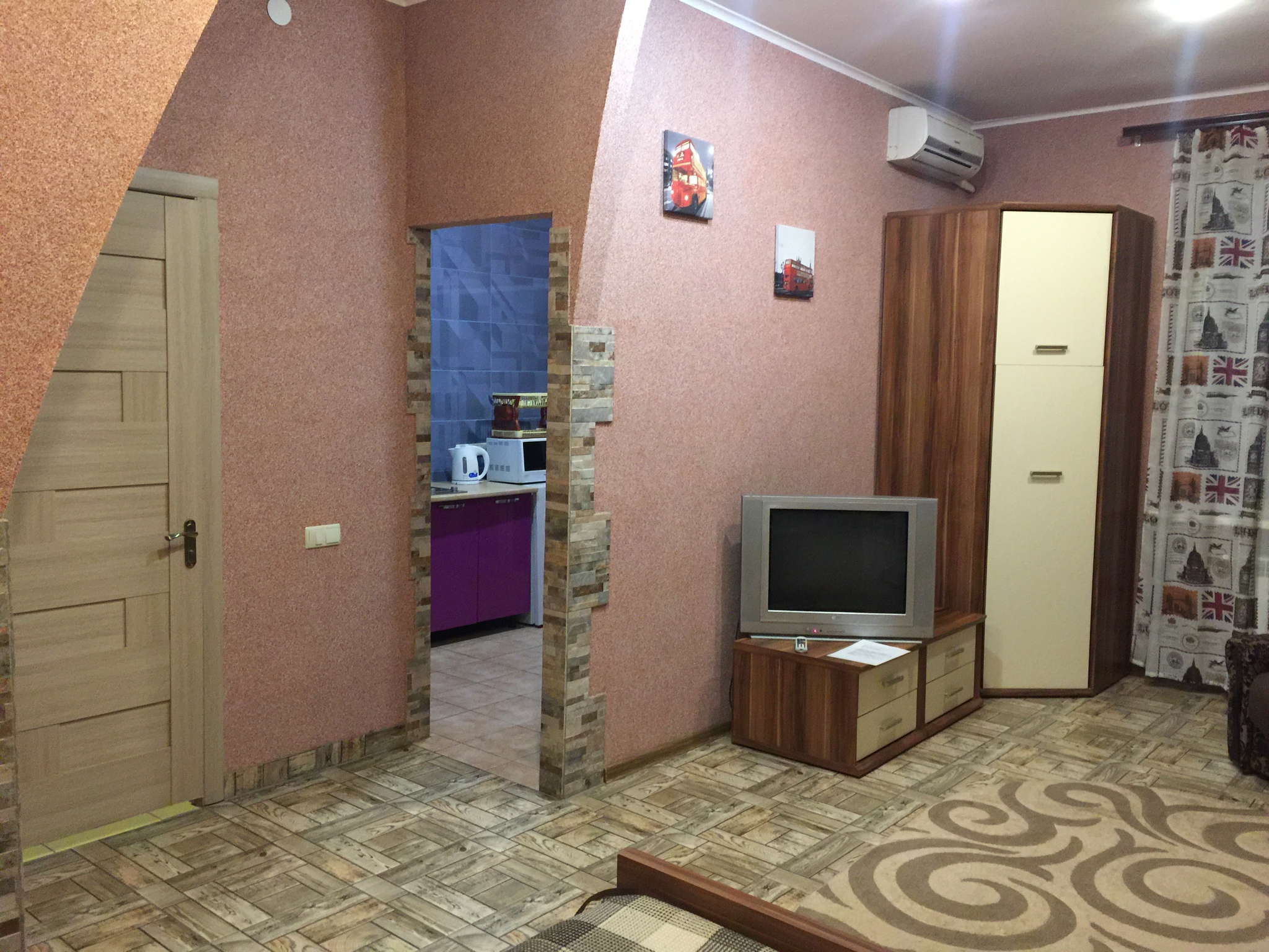 Студия посуточно 35 м², Мира просп.