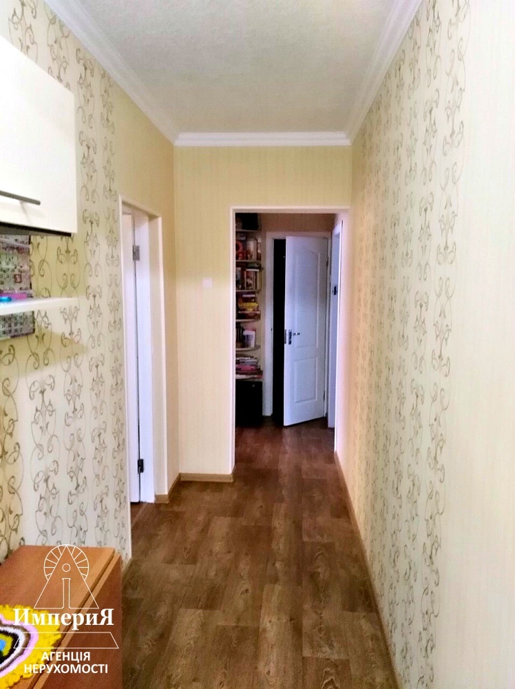 Продаж 3-кімнатної квартири 88 м², Полковника Коновальця вул., 3