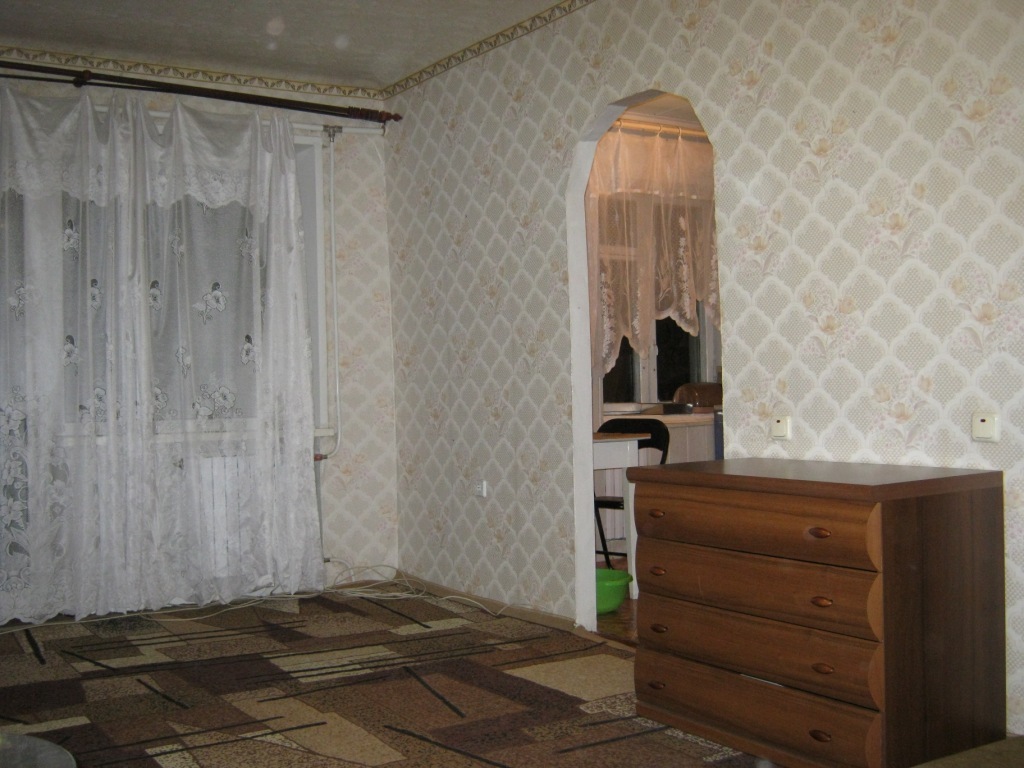Оренда 1-кімнатної квартири 30 м², Курчатова вул., 2