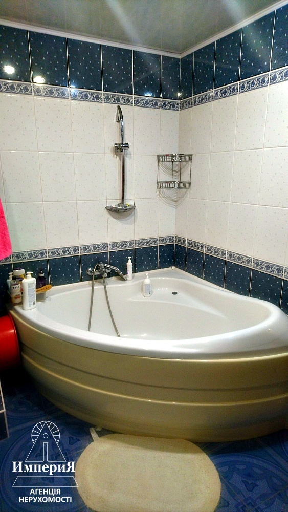 Продаж 3-кімнатної квартири 70 м², Академіка Кримського вул., 6