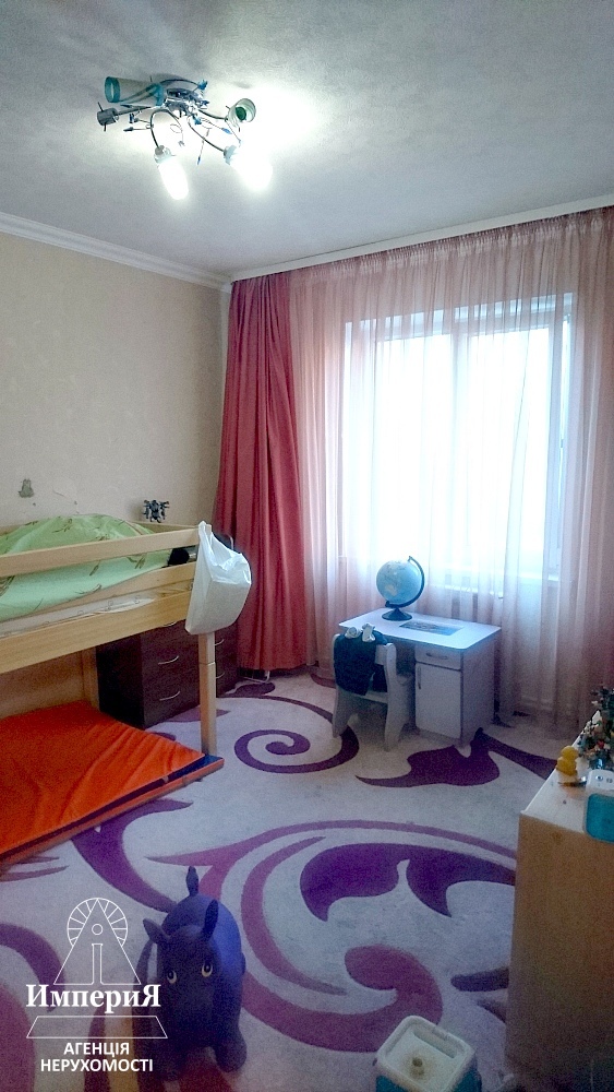 Продаж 3-кімнатної квартири 70 м², Академіка Кримського вул., 6
