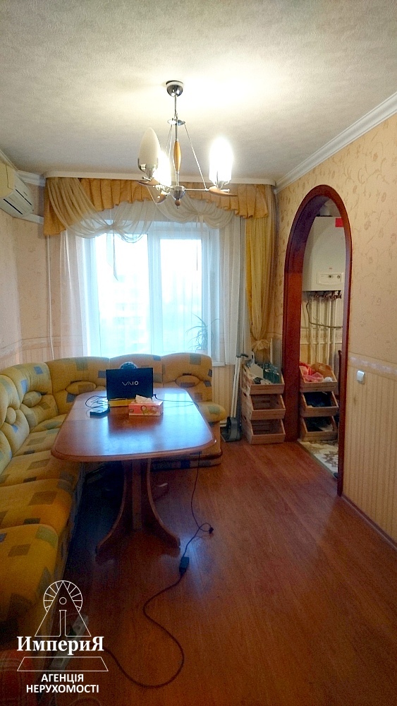 Продаж 3-кімнатної квартири 70 м², Академіка Кримського вул., 6