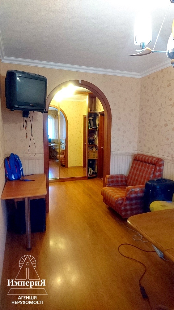 Продаж 3-кімнатної квартири 70 м², Академіка Кримського вул., 6