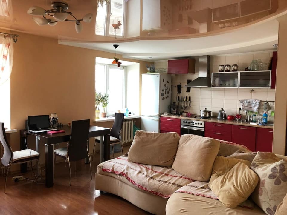 Продажа 4-комнатной квартиры 105 м², Звездный бул., 1