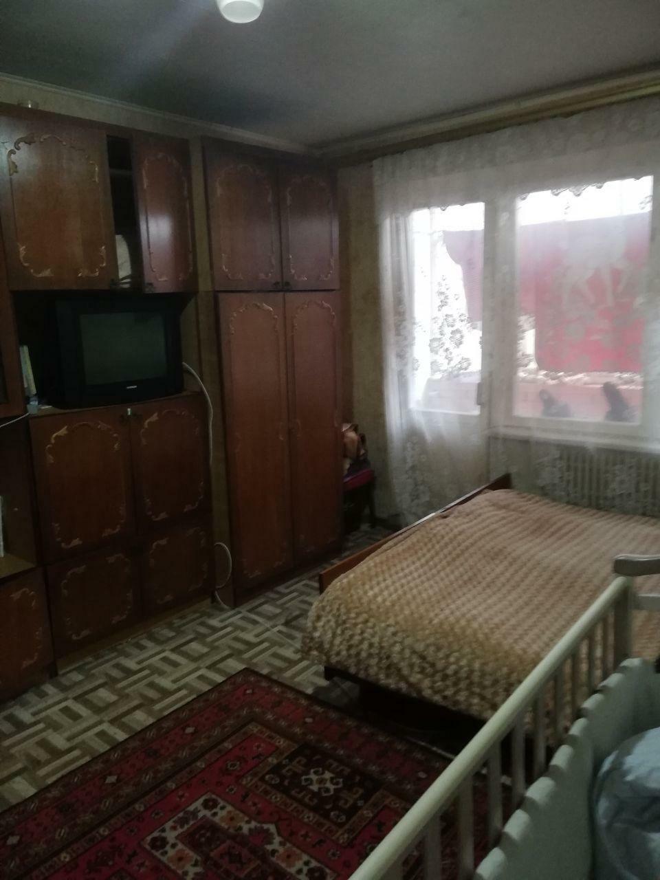 Продаж 2-кімнатної квартири 48 м², Паркова вул., 1