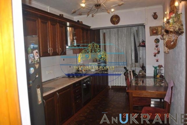 Продаж 3-кімнатної квартири 69 м², Академіка Філатова вул., 44