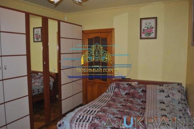 Продаж 3-кімнатної квартири 69 м², Академіка Філатова вул., 44