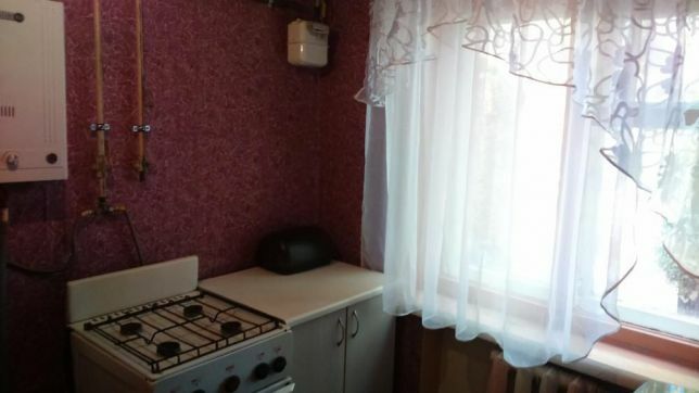 Продажа 3-комнатной квартиры 70 м², Амосова ул., 25