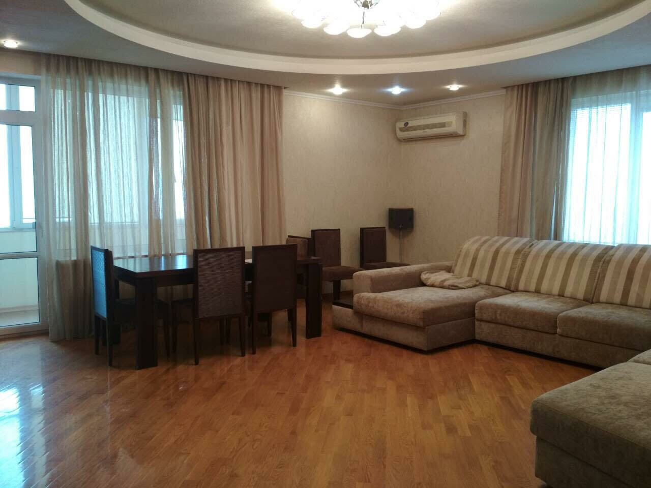 Продажа 4-комнатной квартиры 178 м², Дмитрия Яворницкого просп., 5