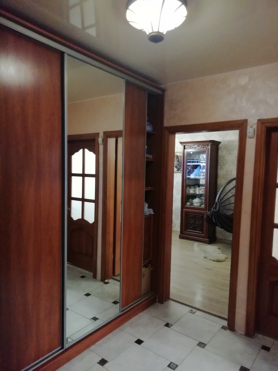 Аренда 3-комнатной квартиры 70 м², Героев Чернобыля ул., Крут ул., 12