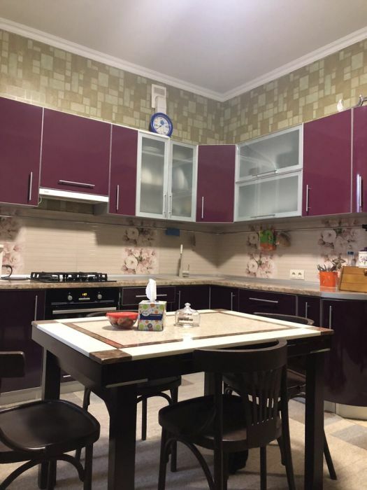 Оренда будинку 200 м², Тракторостроитлей ул., 83