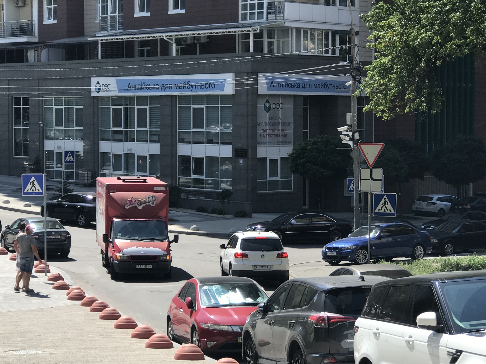 Оренда офісу 245 м², Академіка Філатова вул., 2/1