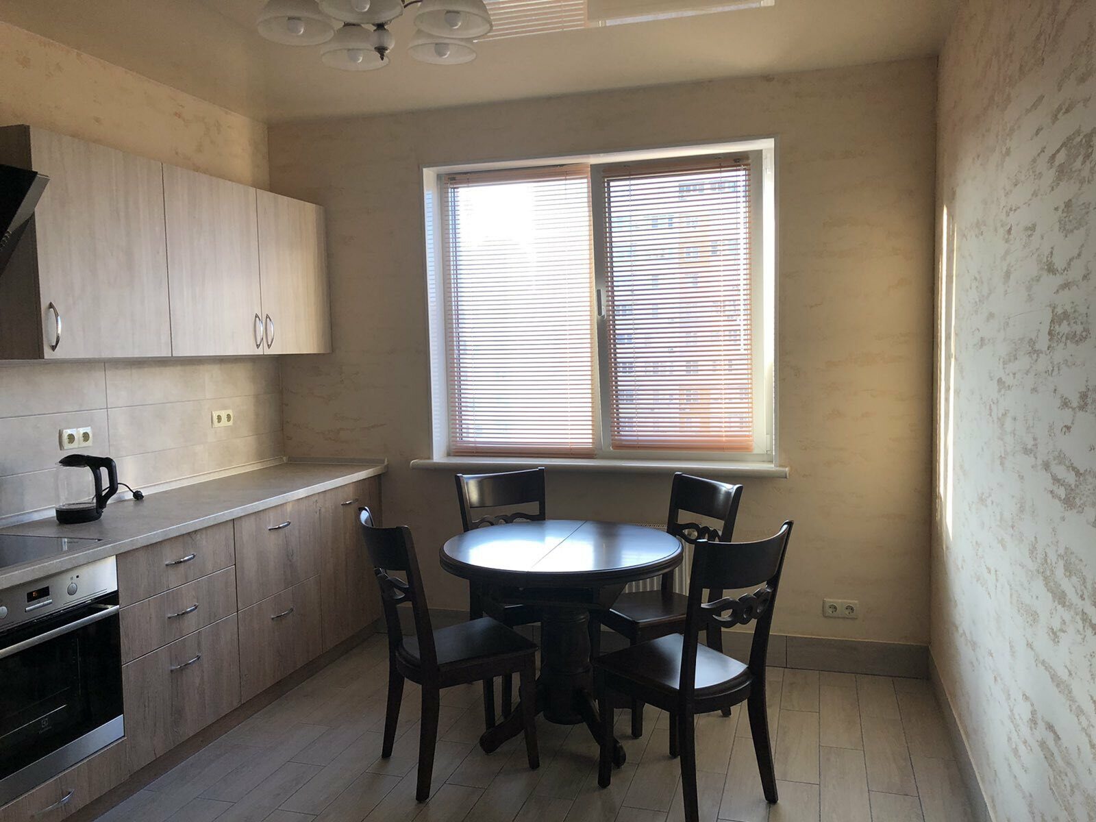Оренда 1-кімнатної квартири 42 м², Академіка Сахарова вул., кадор group ул., 10/25