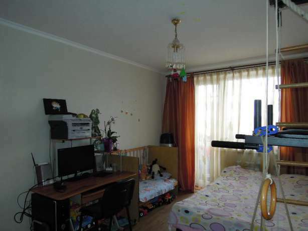 Продаж 1-кімнатної квартири 33 м², Олімпійська вул., 11
