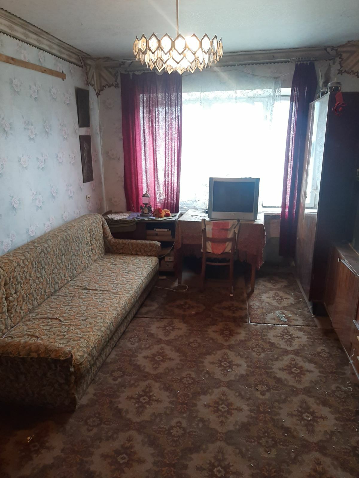 Продаж 2-кімнатної квартири 42 м², Каруни вул.