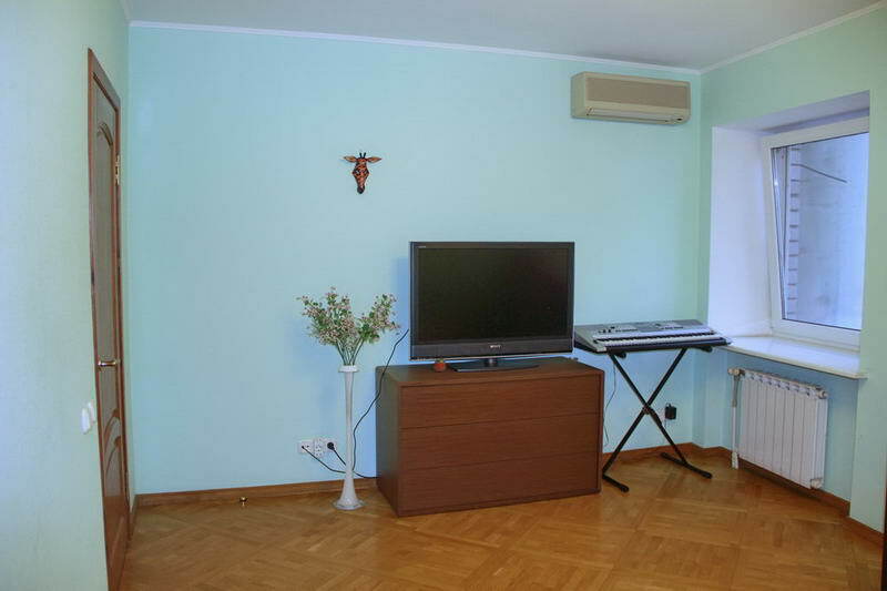 Продажа 4-комнатной квартиры 112 м², Литейная ул., 9