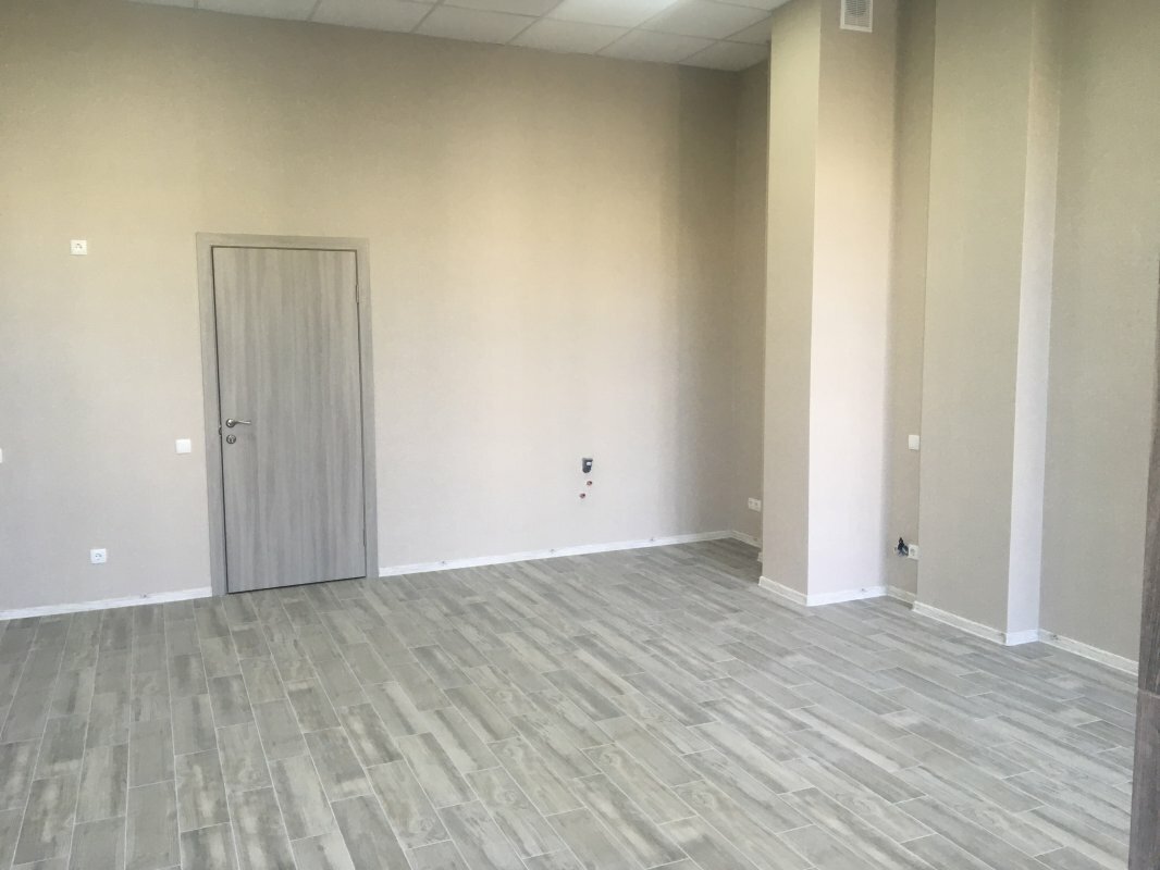Оренда торговельного приміщення 50 м², Небесної сотні просп.