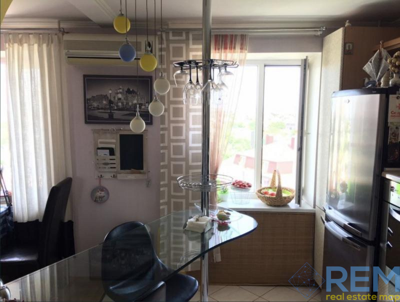 Продажа 3-комнатной квартиры 60 м², Невского Александра ул., 111