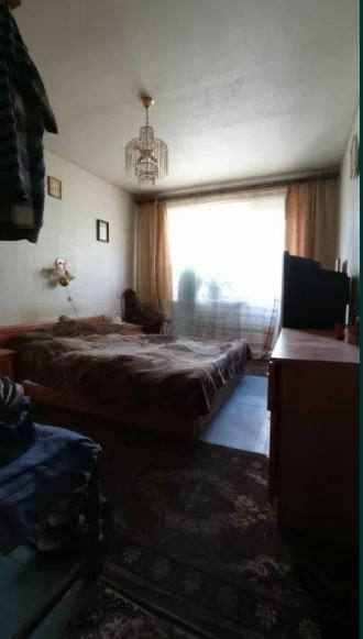 Продажа 3-комнатной квартиры 70 м², Героев просп., 12